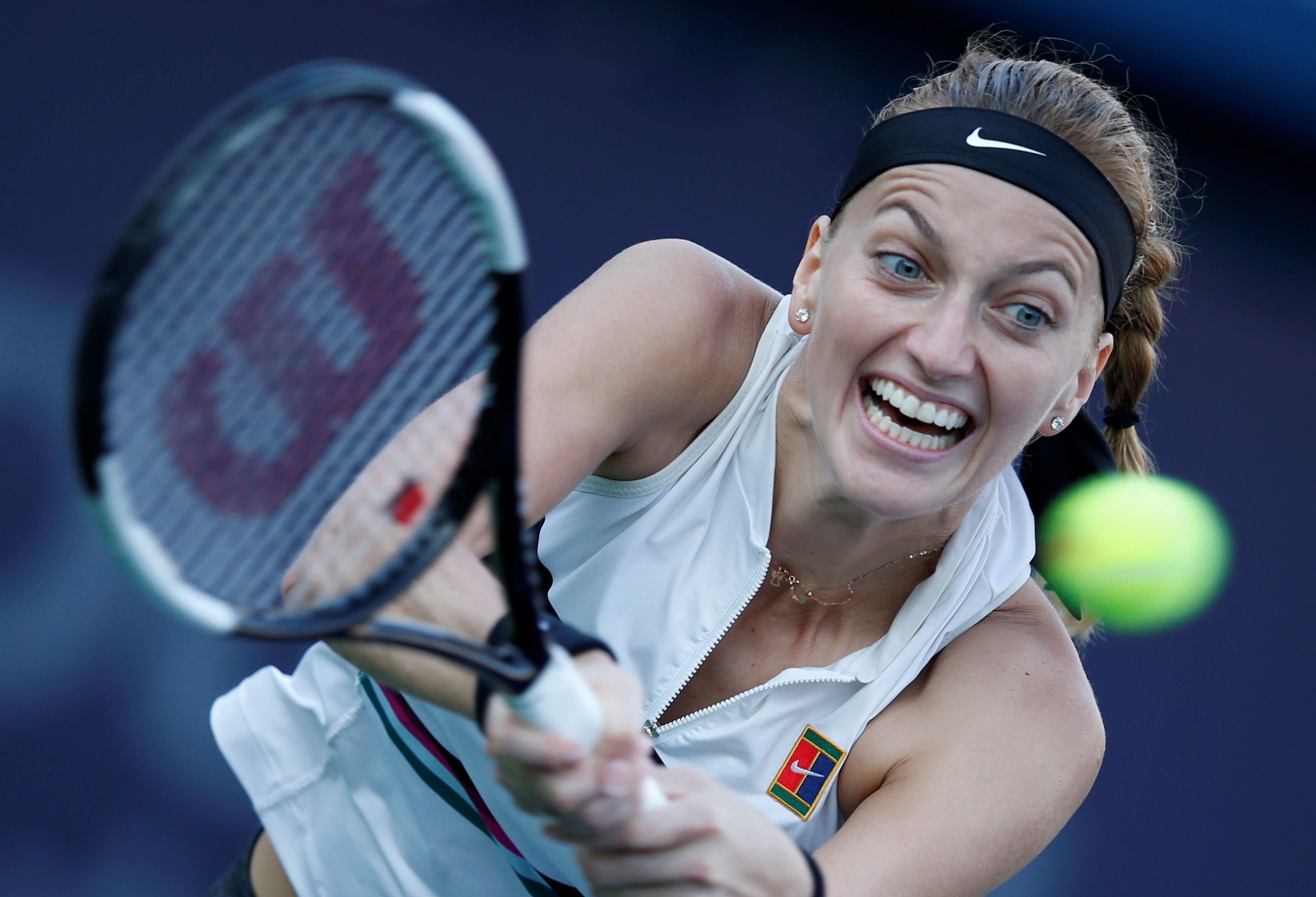 NG体育-科维托娃意外战胜塞尔维亚队，夺冠引爆全场！