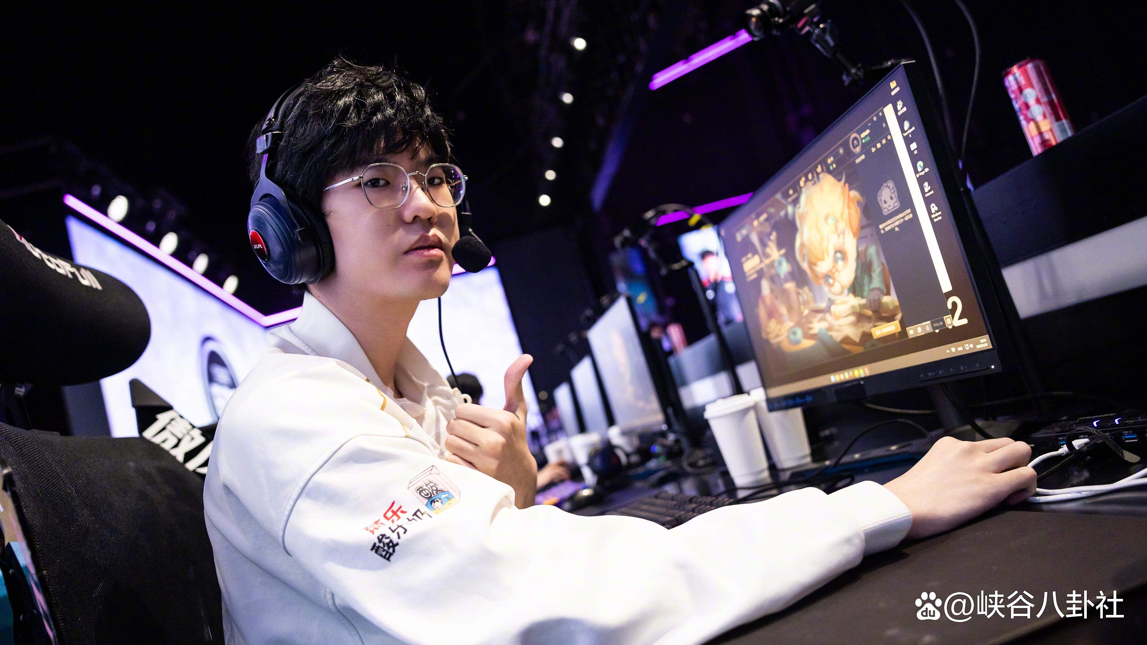 NG SPORTS-Rookie遭遇三持续失利，RNG教练压力巨大！