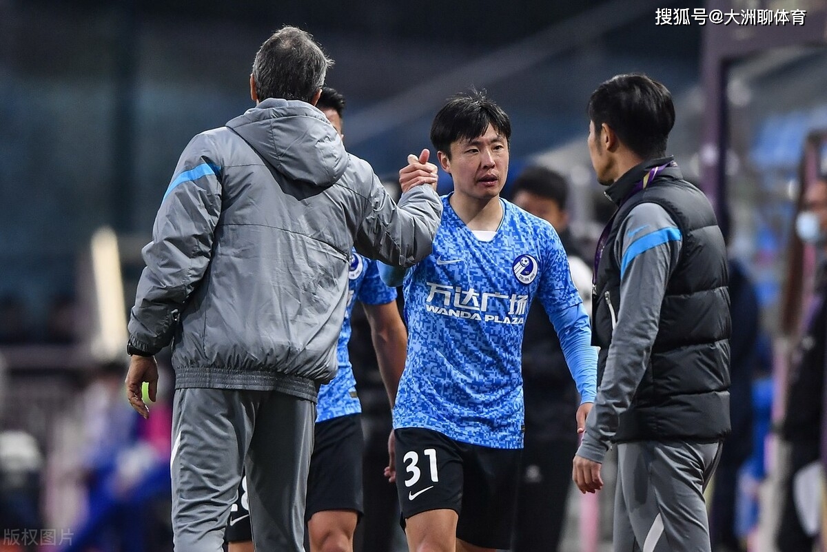 NG SPORTS- 阿扎伦卡遭遇十二连败,法国队教练面临压力了吗 